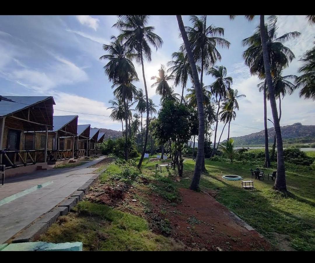 Hotel River Bay Hampi Exterior foto